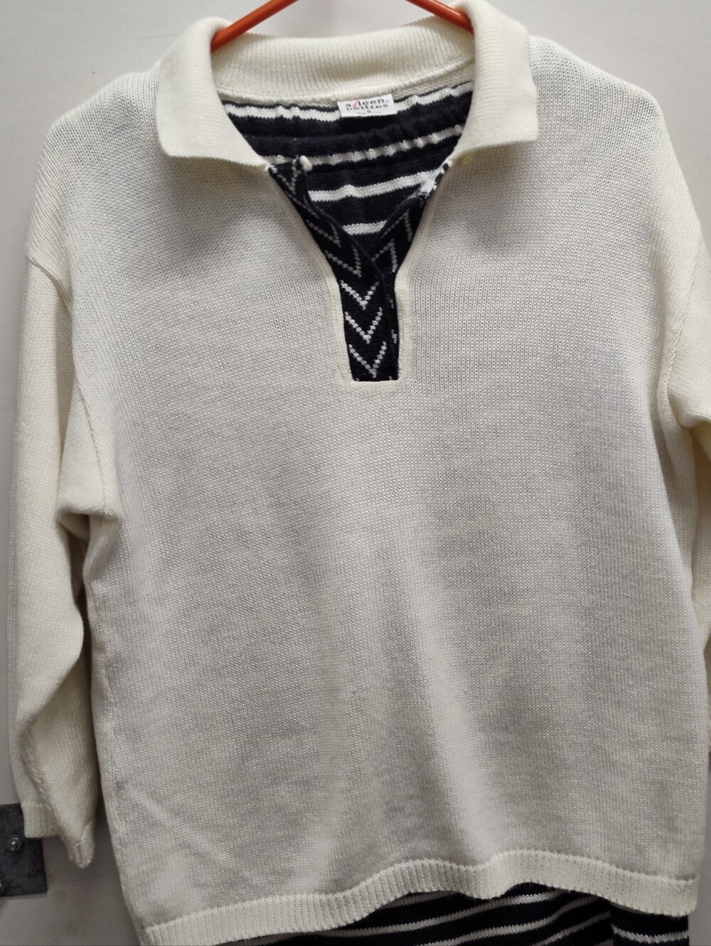 VTG AiLeen Petites Classic White Knit Polo Sweater With Matching Striped Skirt